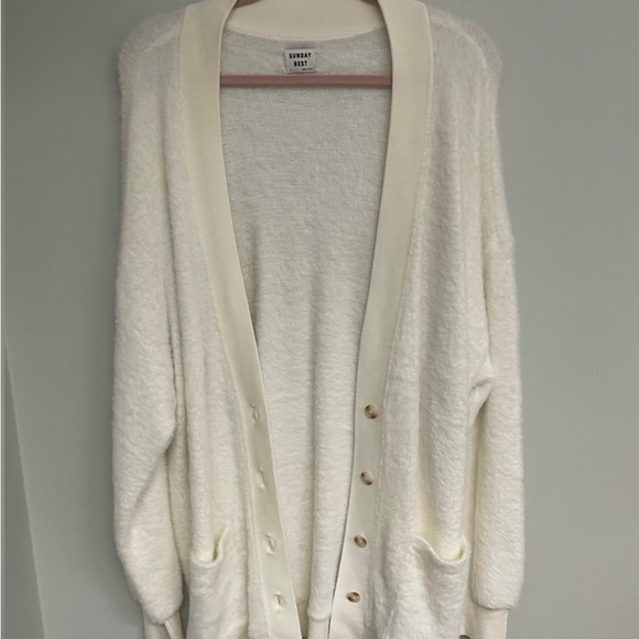 SOLD NWOT Aritzia Kitten Cardigan - Picture 1 of 5